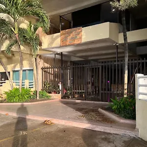 https://maja-hospedaje-apartamento-frente-al-mar.cartagena-hotels.org